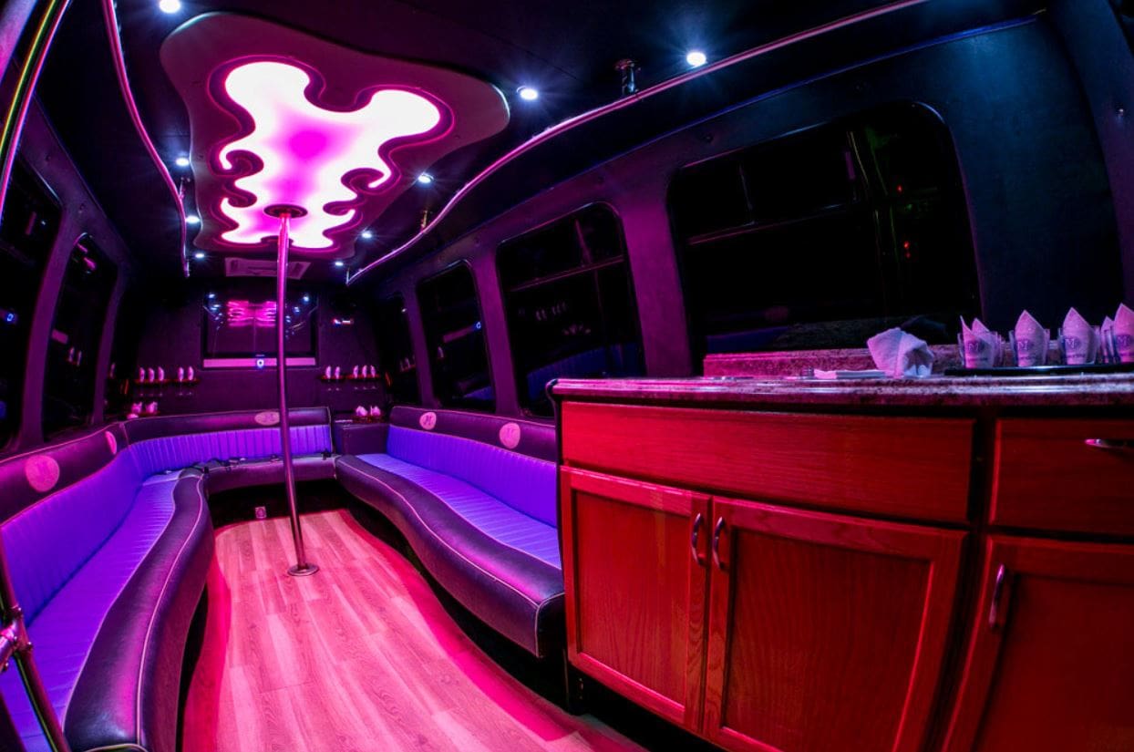 Bachelorette Party Bus Portland Oregon - JMI Limo Rentals Bachelorette Party Bus Portland Oregon - JMI Limo Rentals
