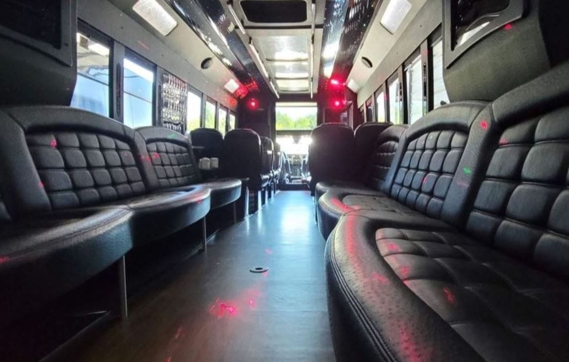 Best Team Transportation Rates in Portland - JMI Limo