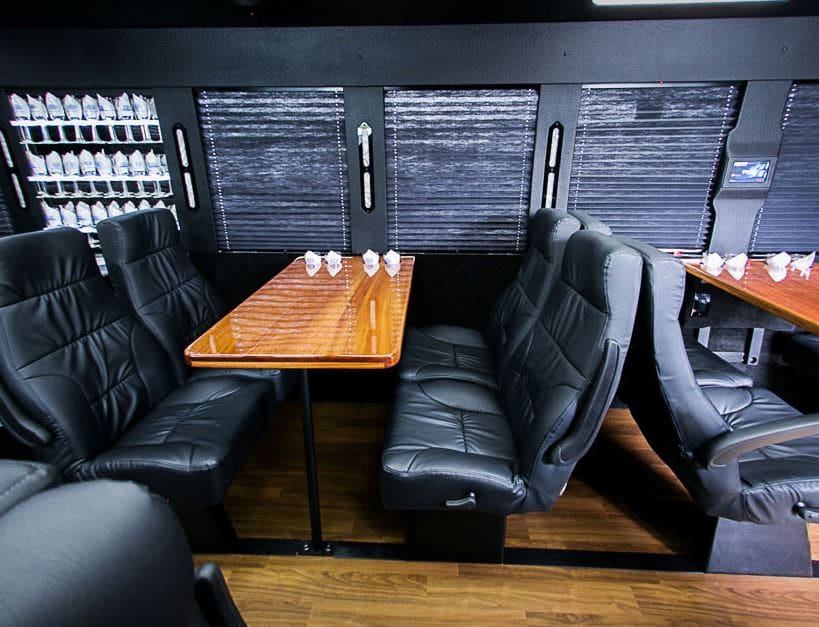 Best Wine Tour Company in Oregon - JMI Limousine Best Wine Tour Company in Oregon - JMI Limousine