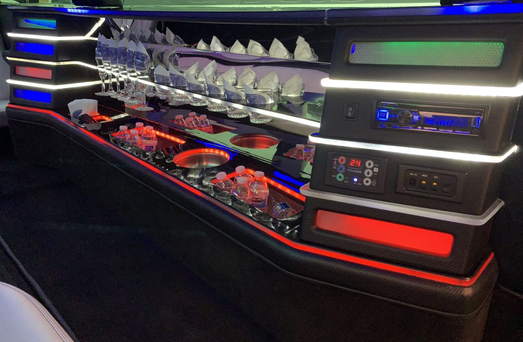 Black Limousine Service Portland - JMI Limo Chrysler 300