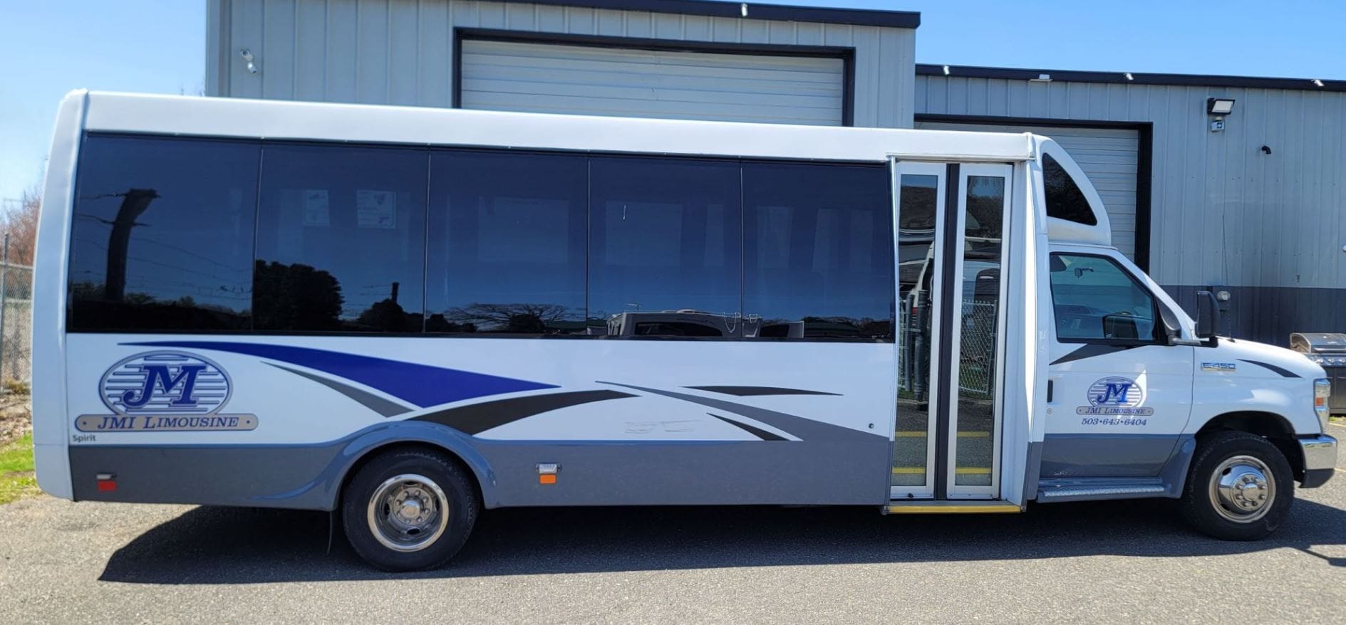 Charter Bus Event Transportation Portland - JMI Limousine Charter Bus Event Transportation Portland - JMI Limousine