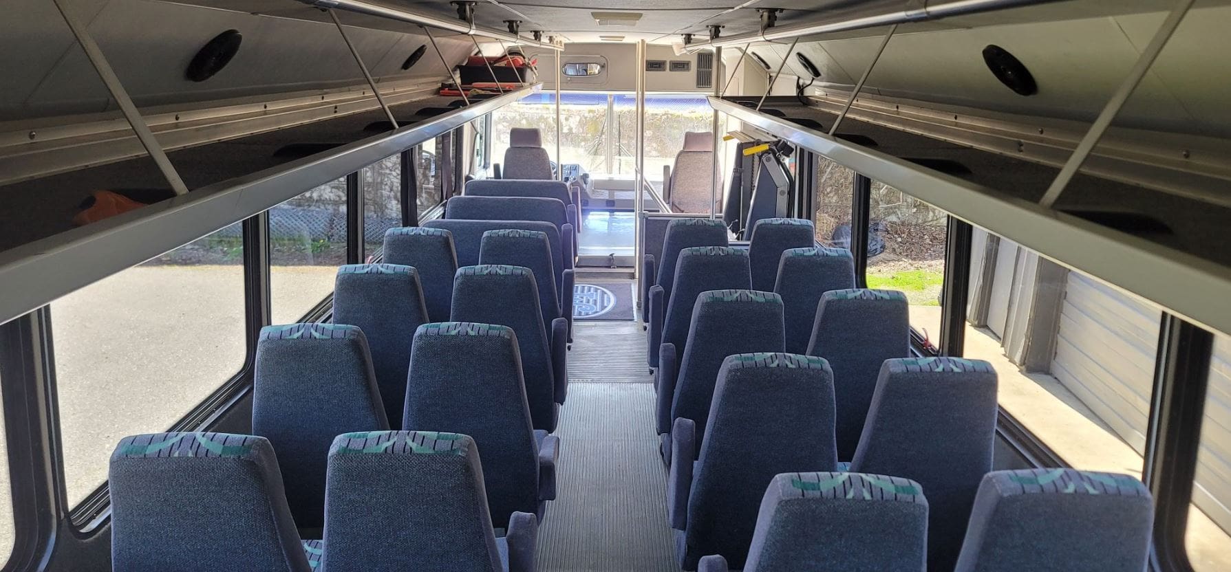 Charter Bus Portland Oregon - White Charter Bus Company - JMI Limousine Charter Bus Portland Oregon - White Charter Bus Company - JMI Limousine