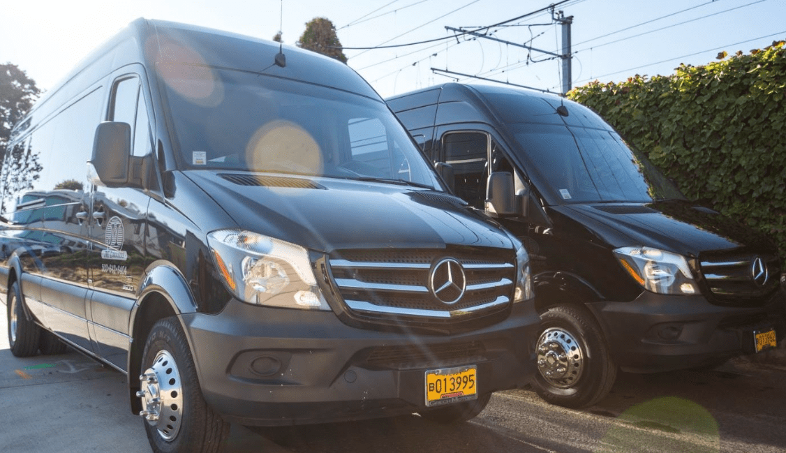 Corporate-Transport-Services-Portland-JMI-Limo-Services-Near-Me-Now
