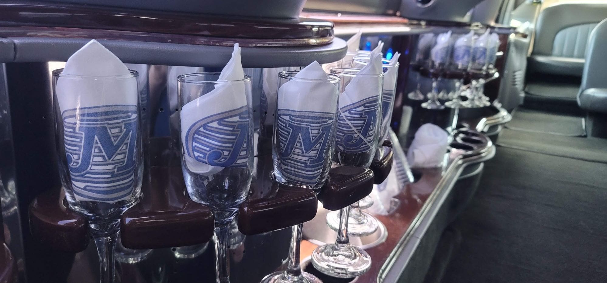 Ford SUV Limousine Portland by JMI Limo