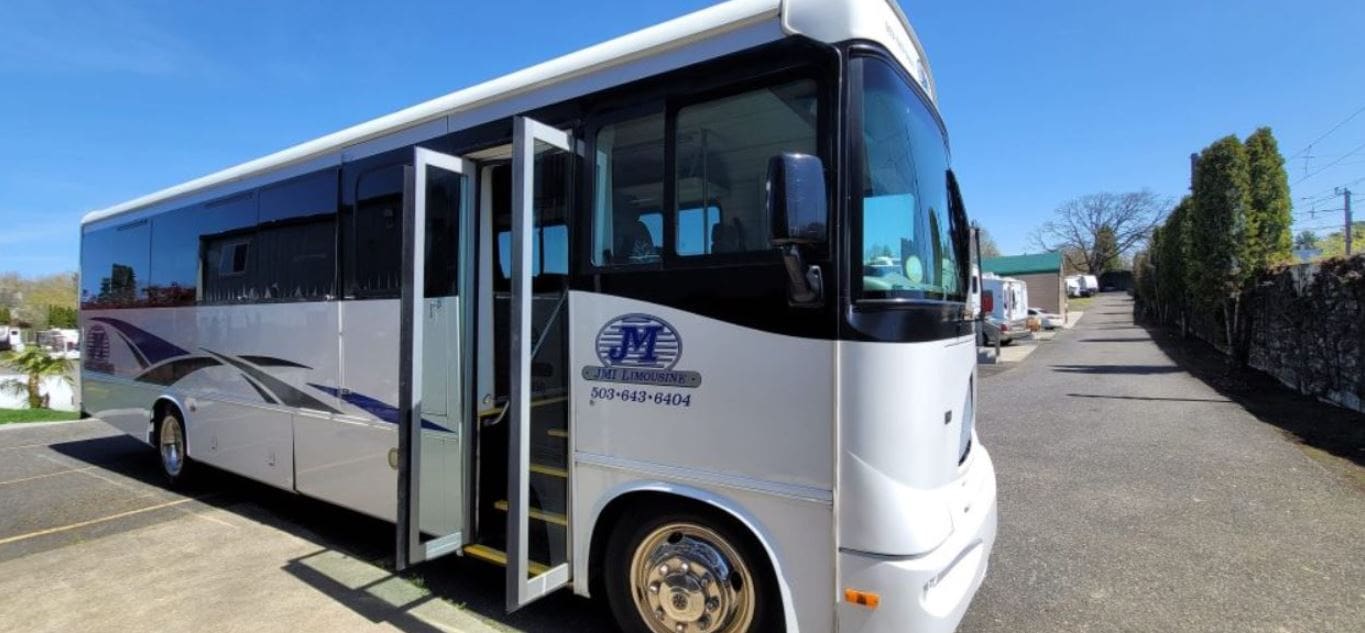Group Event Shuttle Bus Transport Portland - JMI Limousine Group Event Shuttle Bus Transport Portland - JMI Limousine