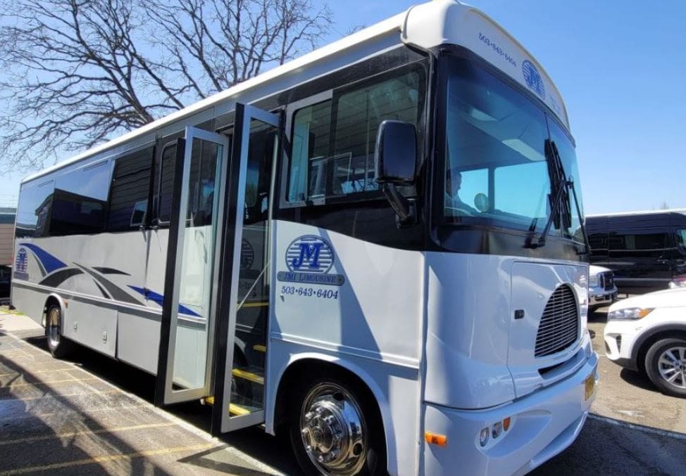 Large Event Shuttle Bus Transportation Portland - JMI Limousine