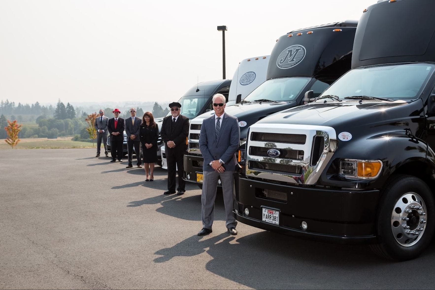 Large Party Bus Portland Oregon - JMI Limousine Large Party Bus Portland Oregon - JMI Limousine