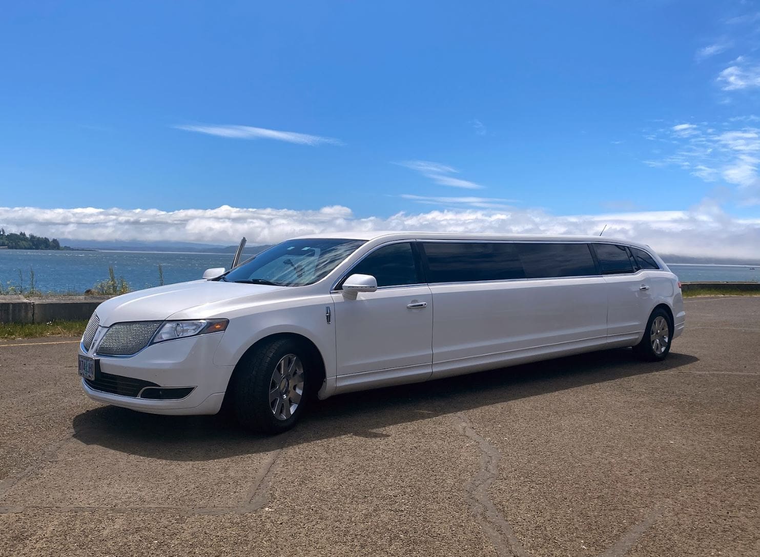 Limo Rentals Portland - JMI Limousine Service Limo Rentals Portland - JMI Limousine Service