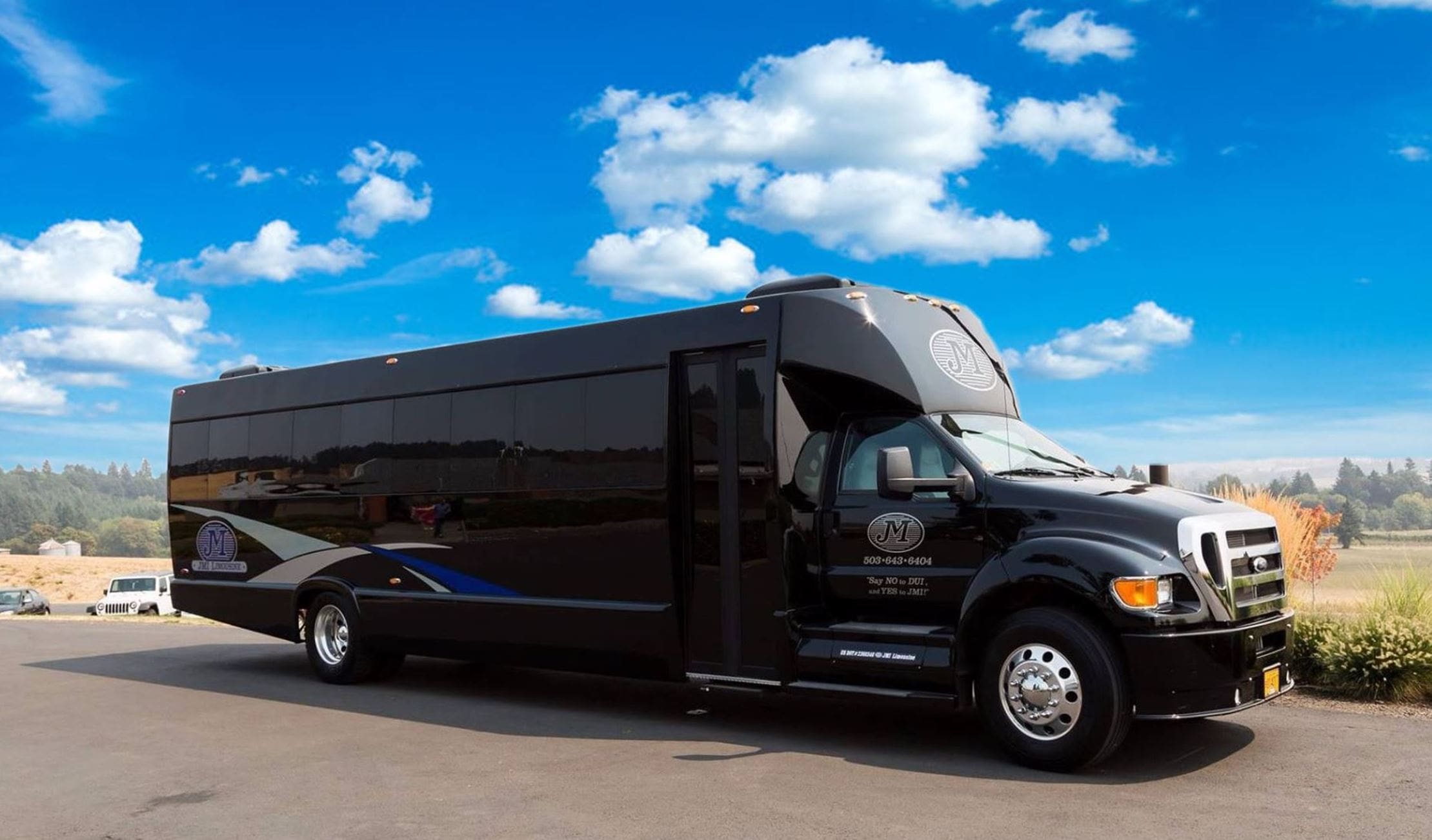 Wedding Party Bus Portland - JMI Limousine Rentals Wedding Party Bus Portland - JMI Limousine Rentals