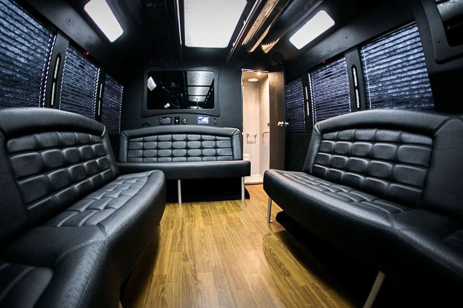 Wine Tasting Oregon Party Bus Tour - JMI Limousine Wine Tasting Oregon Party Bus Tour - JMI Limousine