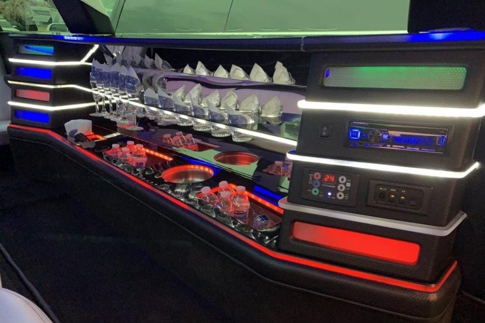 Zebra Limo Service Portland - JMI Limousine